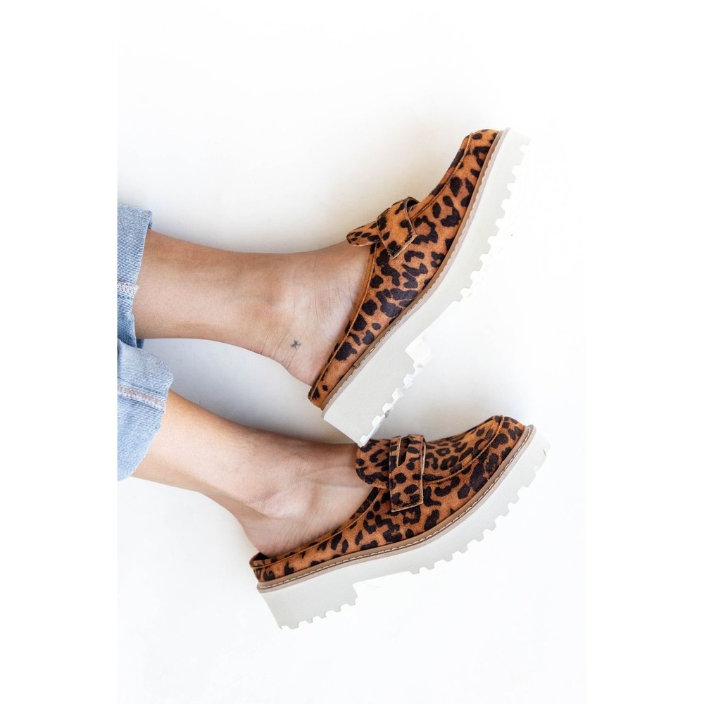 Pierre Dumas Mora Leopard Print Platform Loafer Mules Size 9 Lug Sole Slides